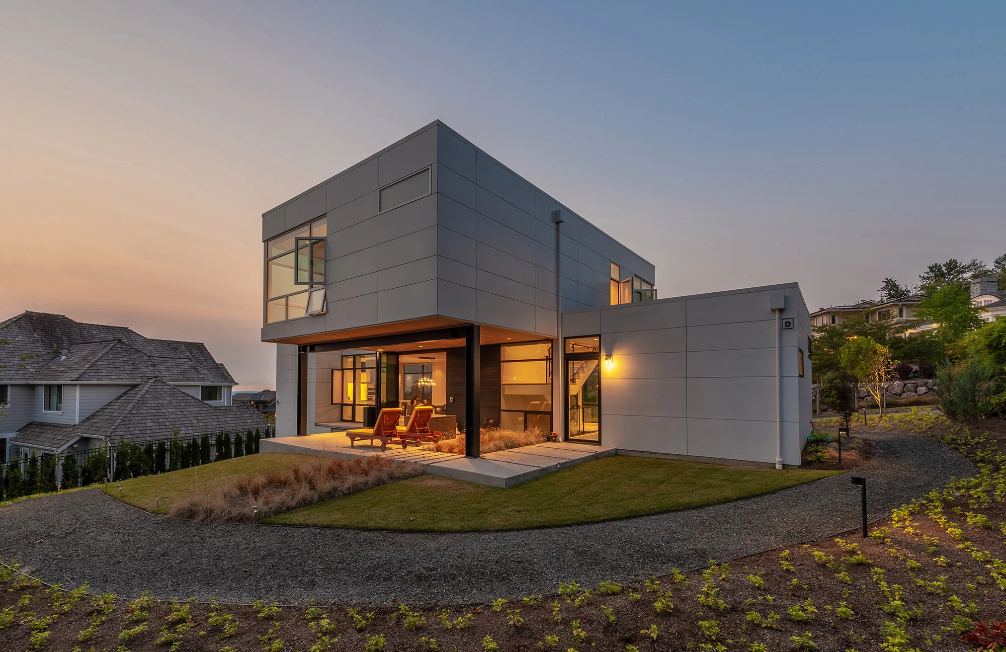 BUILD-LLC-Harrison-St-Ext-SE-Dusk-01#.jpg