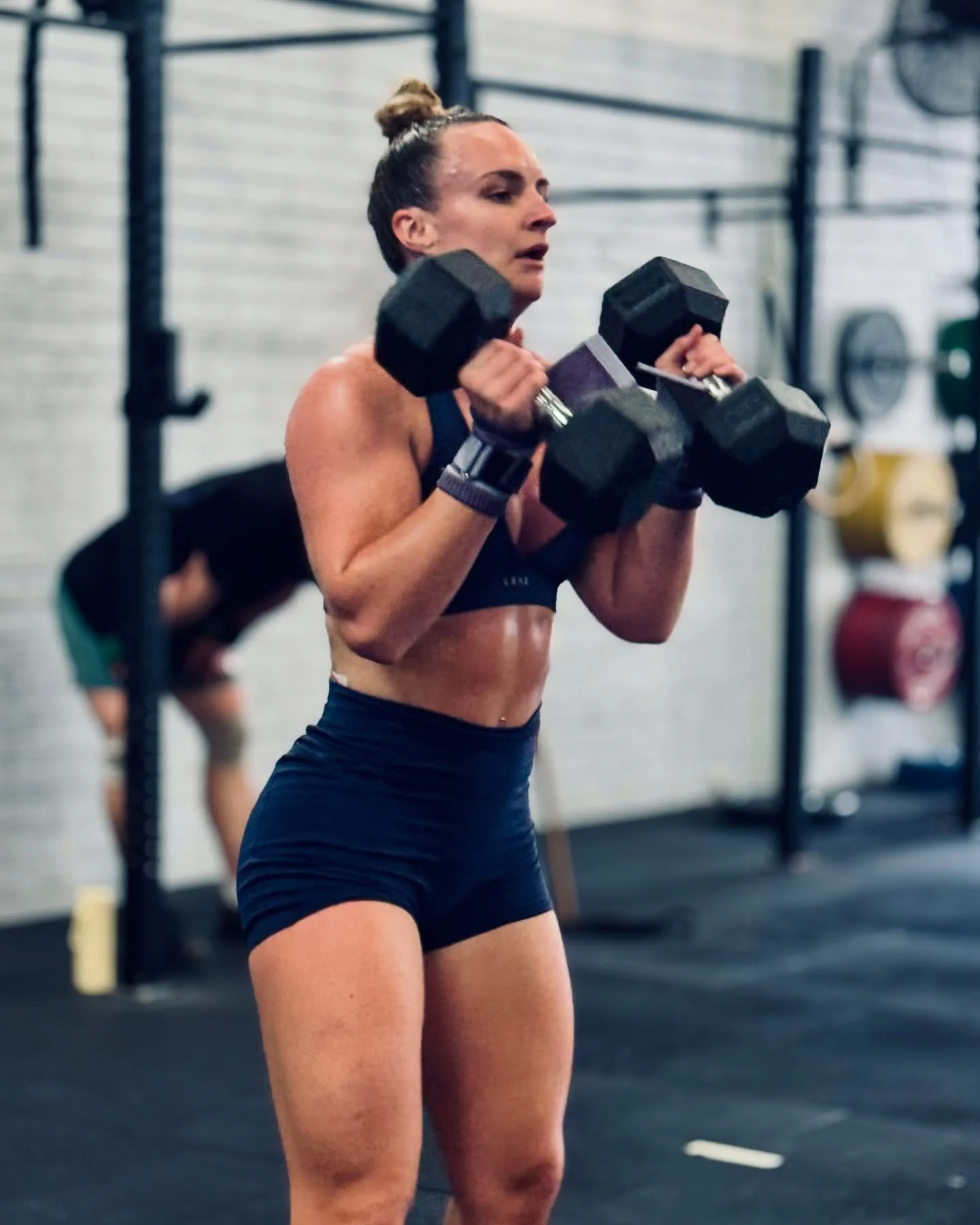 Quarters 2 
-
A full send sprint 😴
-
For time, complete anyhow:
80 Dumbbell Hang Squat Cleans 
40 Bar muscle-ups
-
15/22.5kg
15 Min Cap
-
⚒️ #forgeathletic