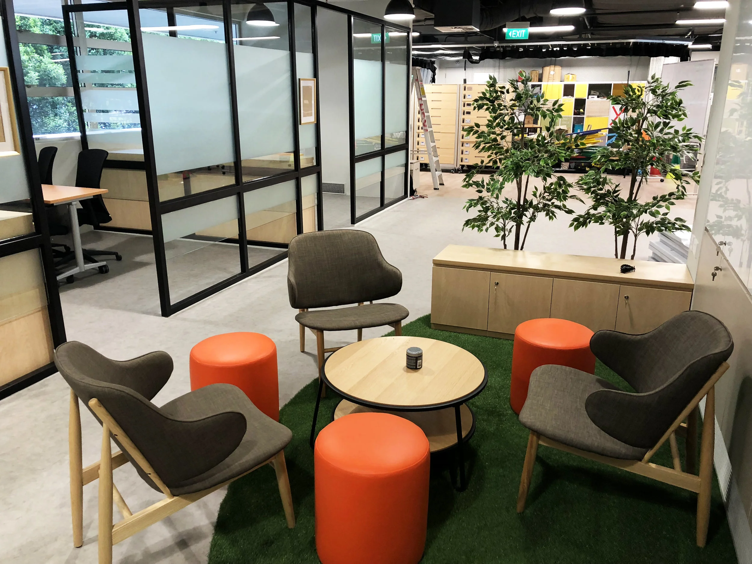  NTU - EEE Garage Lounge 