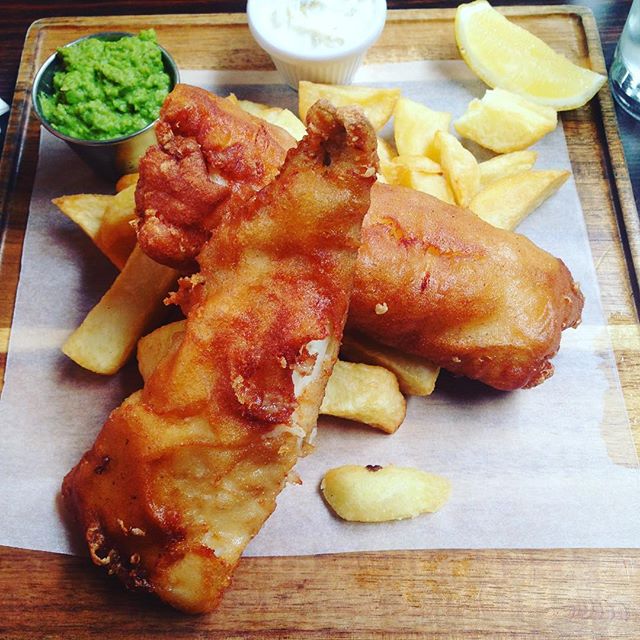 traditional fish and chips 