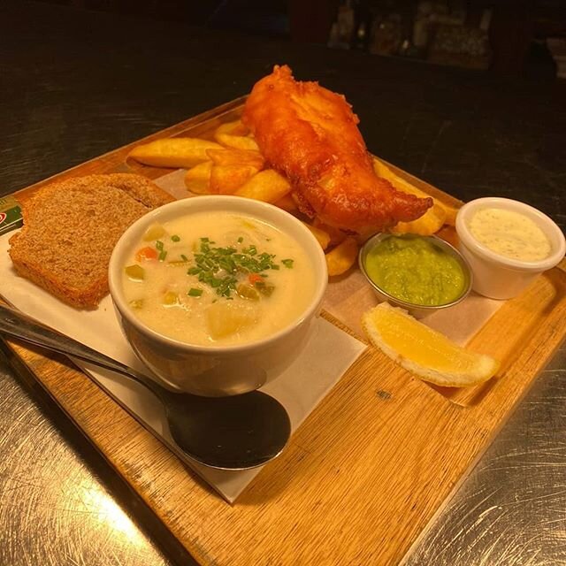 We're open business as usual until told otherwise!
.
Try the new lunch menu, that's mini fish &amp; chips and a bowl of seafood chowder 🙌
.
#oarhouse #howth #fishrestaurant #seafood #familyday #chowder #fishandchips