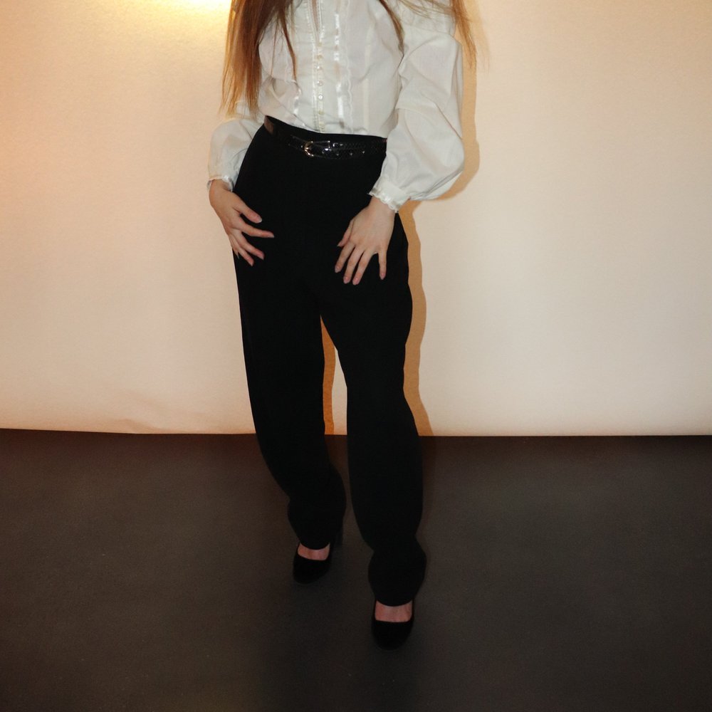 Vintage Giorgio Armani Italy 100% Wool Wide Leg Trousers in Black 