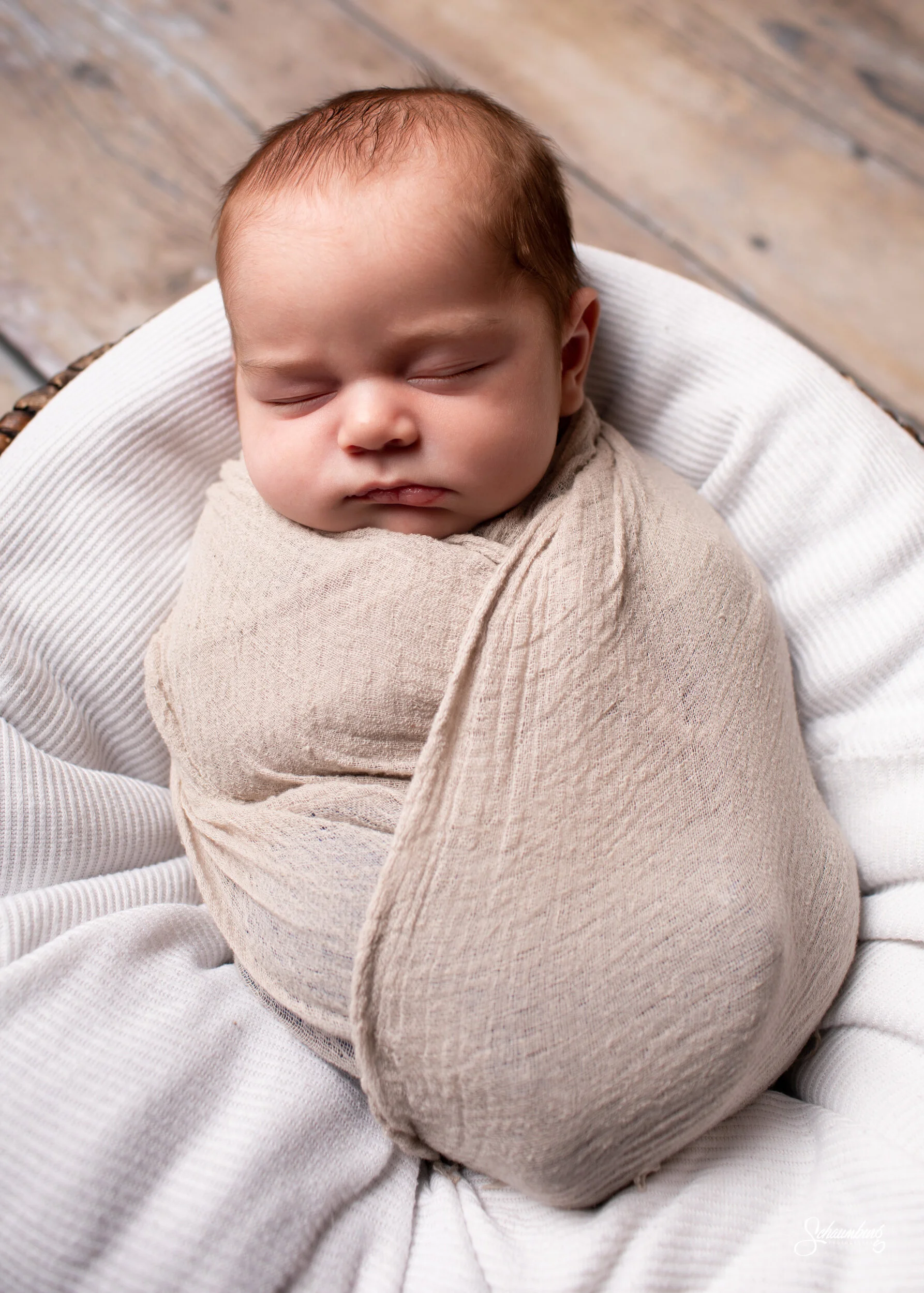 lawrence-ks-newborn-photographer-21.jpg