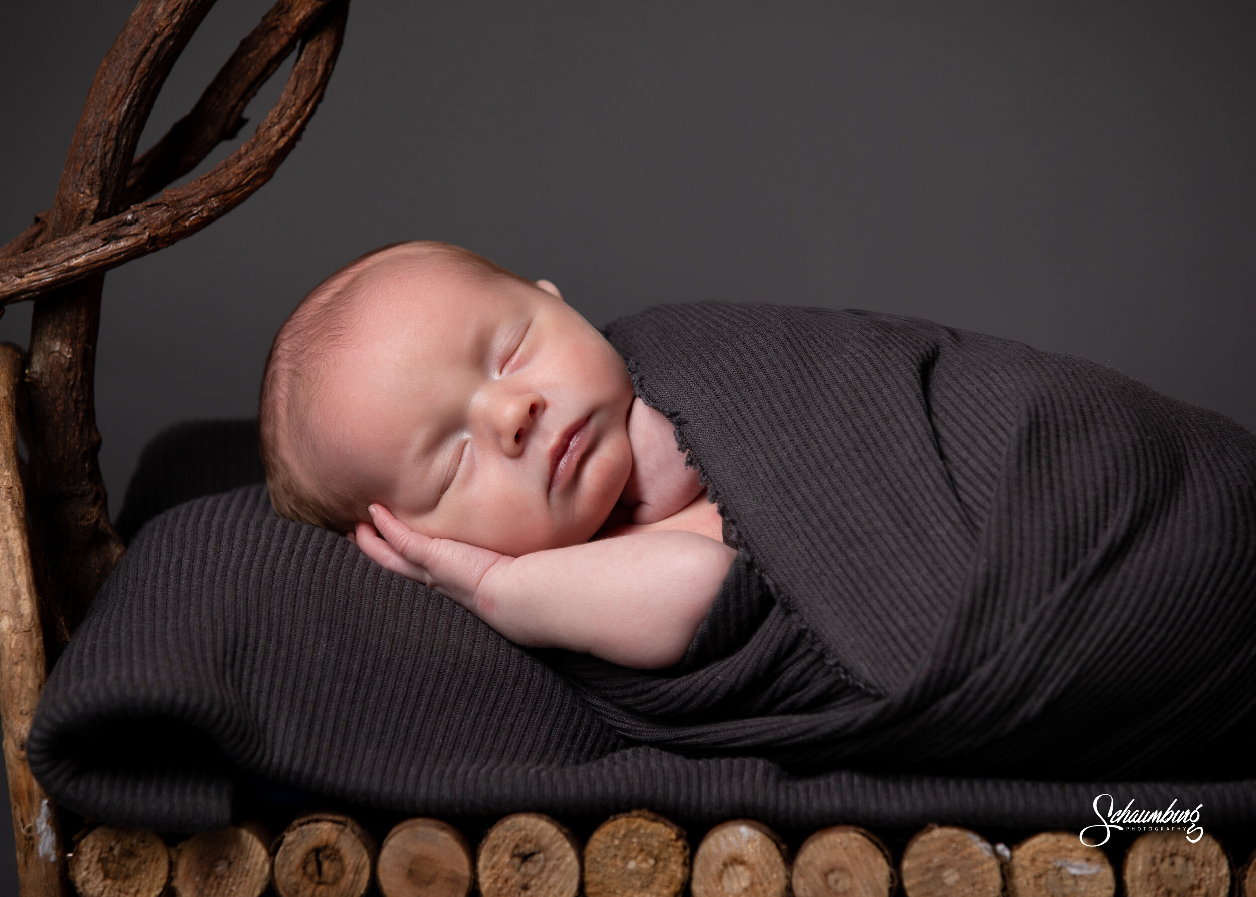 lawrence-ks-newborn-photographer-13.jpg