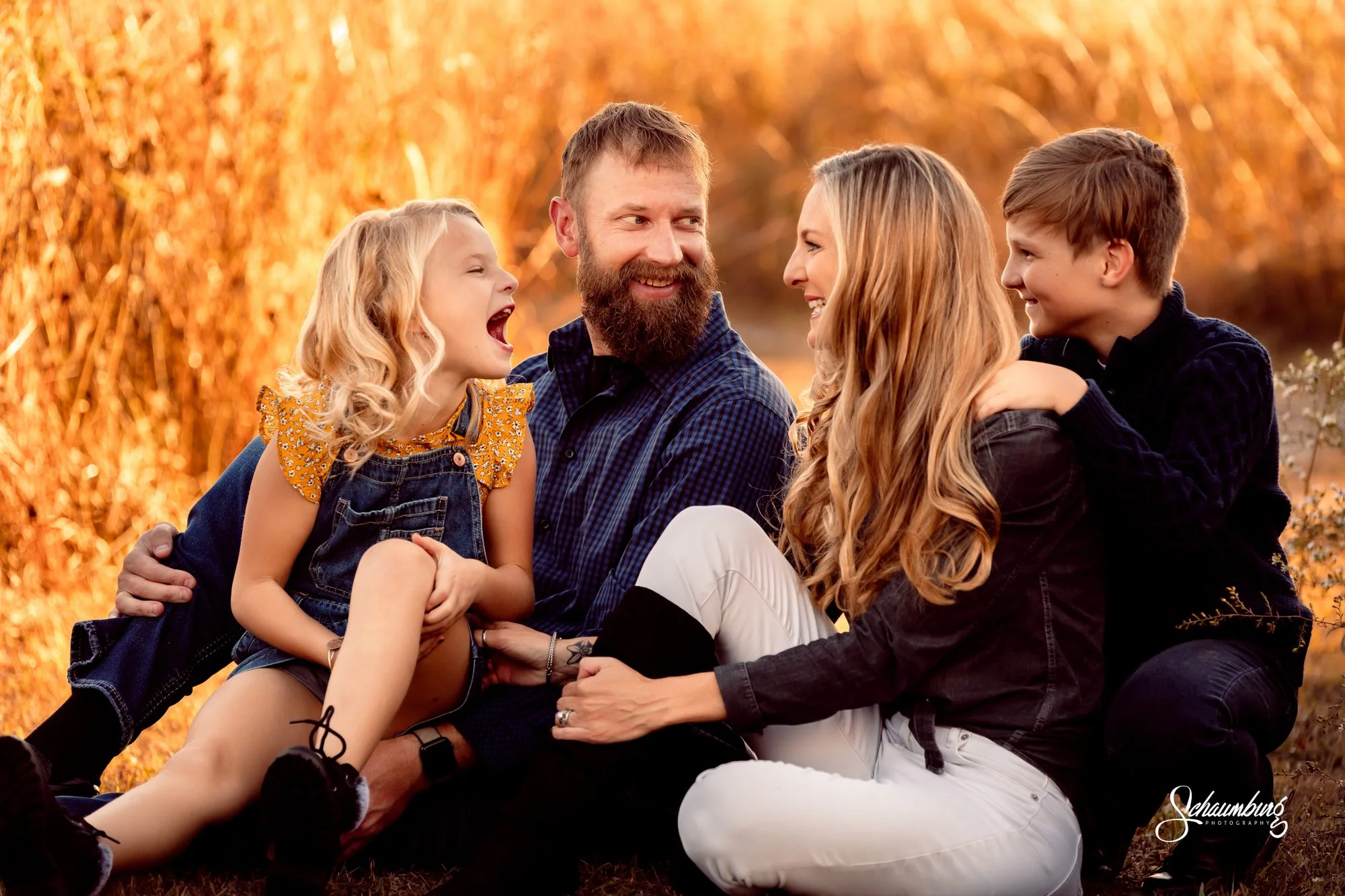 Fall Family Session with Lawrence, KS Photographer | Emmalee Schaumburg