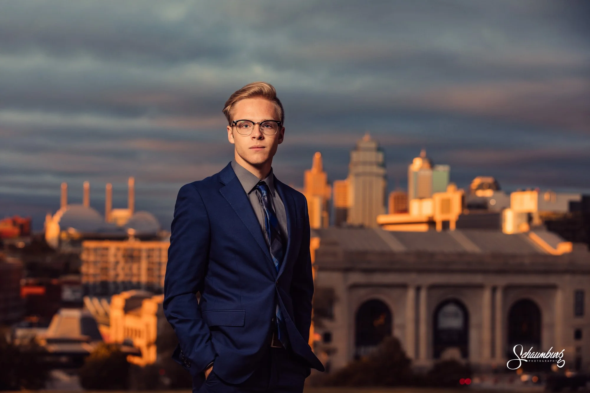Kansas City High School Senior Session | WWI Memorial and Loose Park