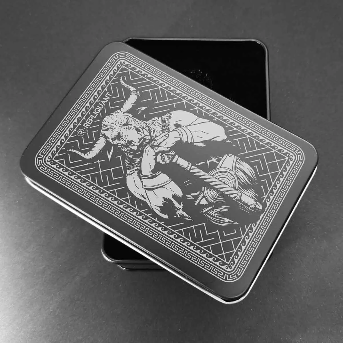 boite-dice-metallique-rectangulaire-jdr-minotaure.jpg