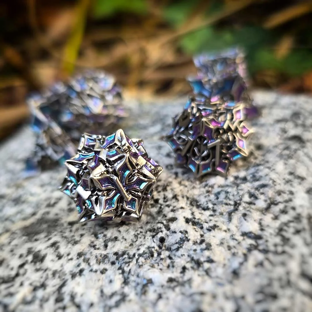 feuillage-violet-vert-anthracite-repliquant-set-dice-metal-rpg.jpg