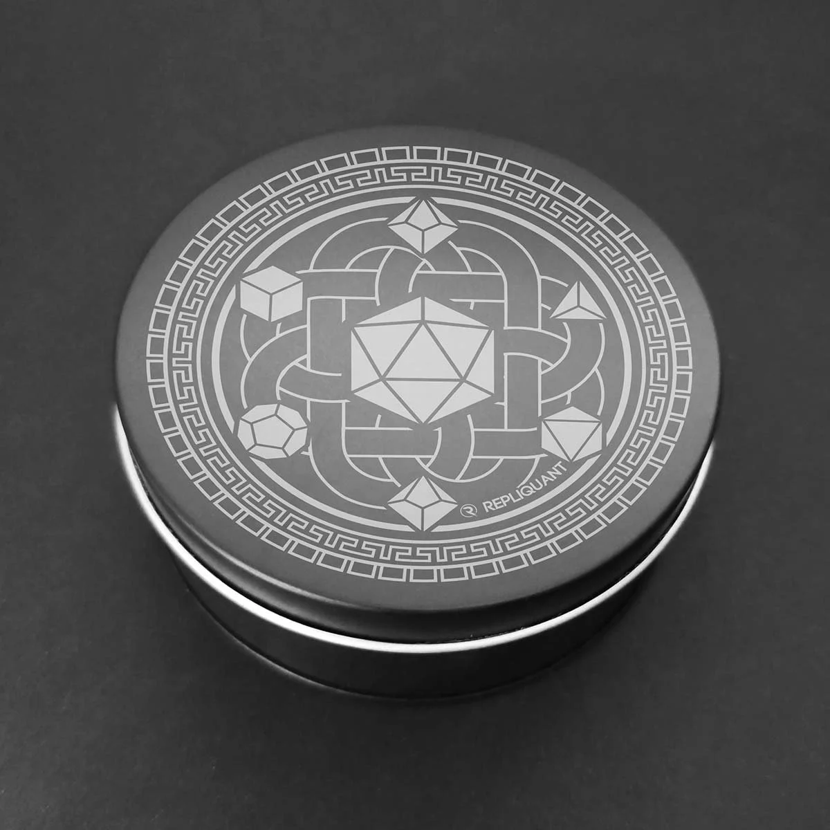 boite-dice-metallique-ronde-jdr-mythologie-rpg.jpg