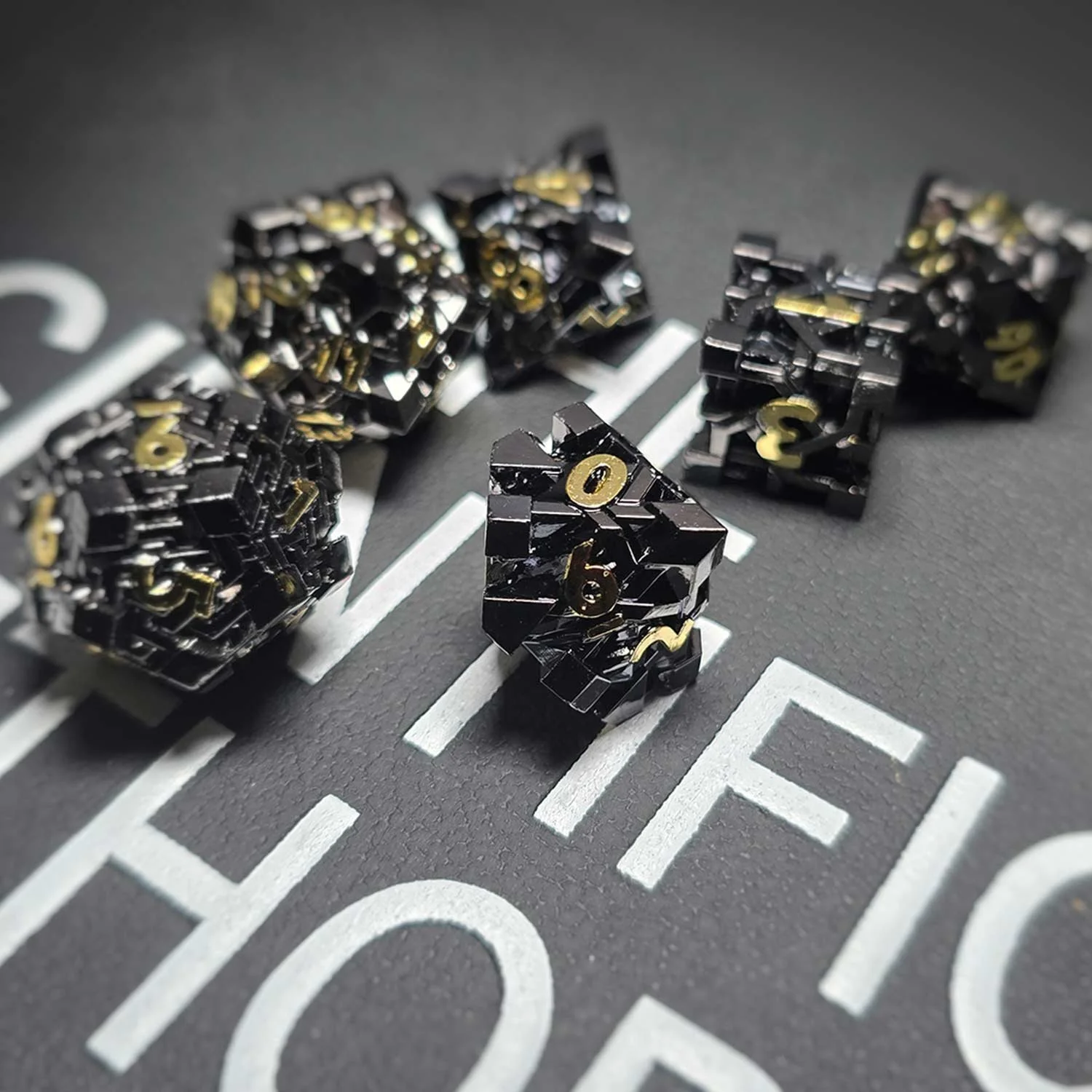 enigme-metal-repliquant-set-jdr.jpg
