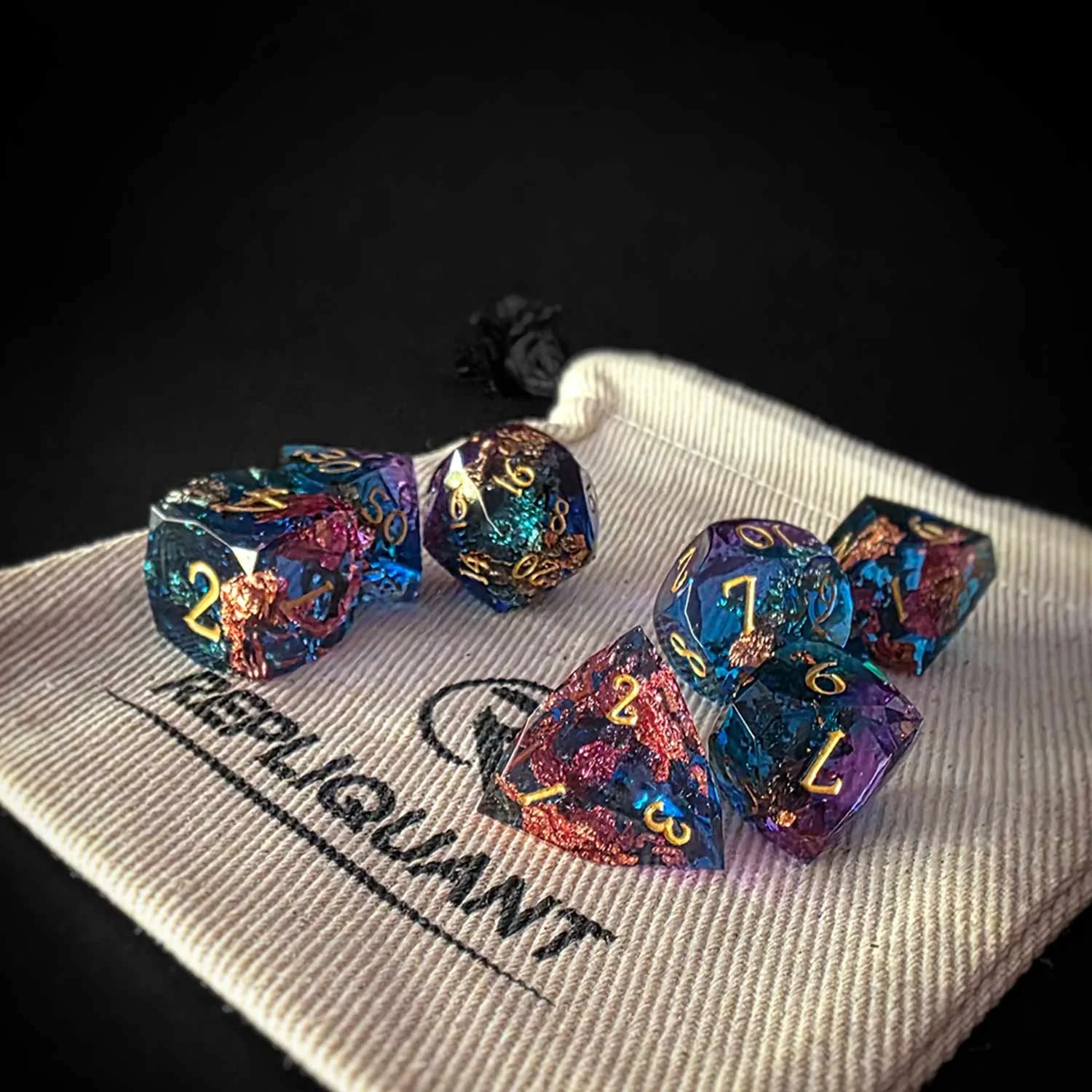 prisme-bleu-cuivre-resine-repliquant-set-des-pochon-coton-rpg.jpg