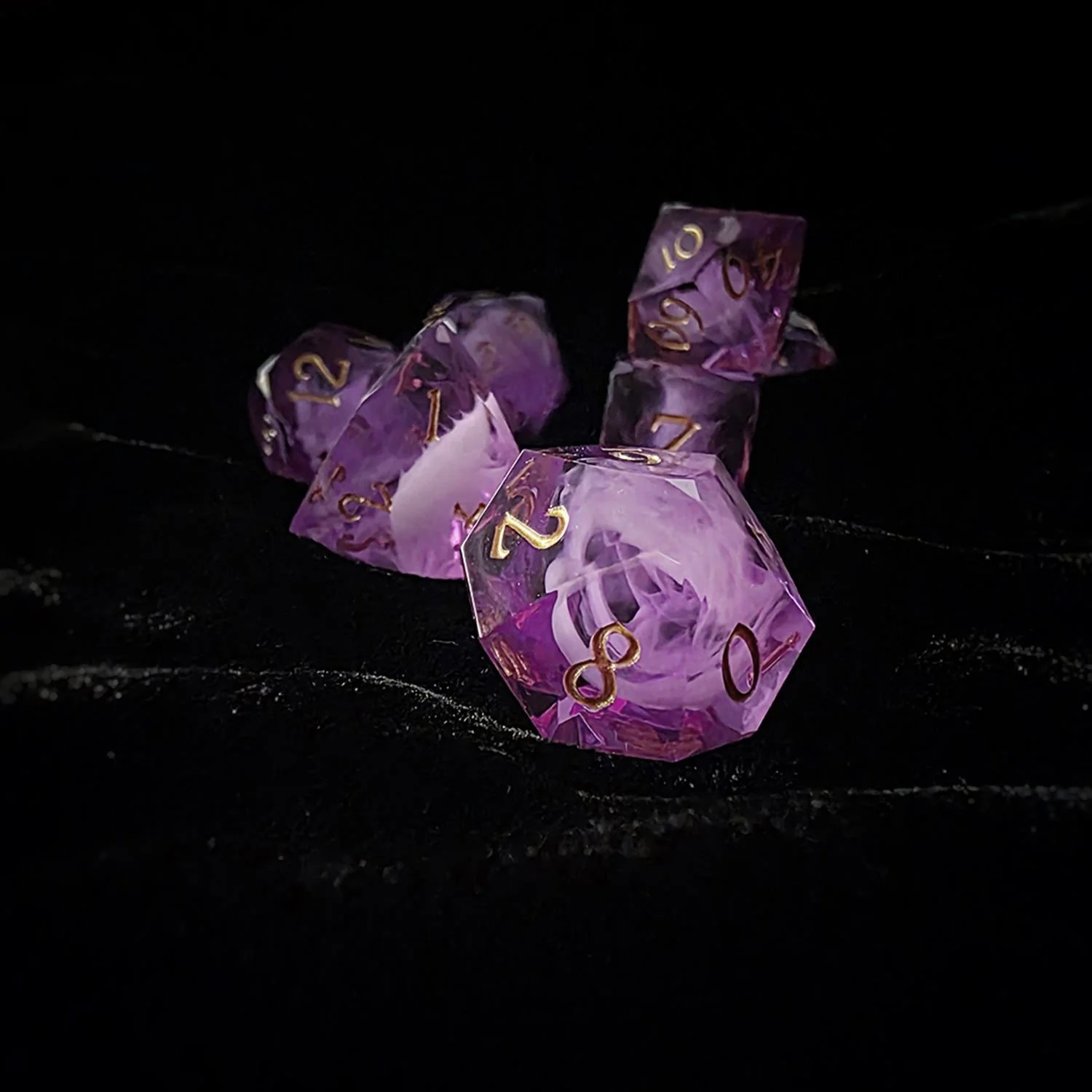 prisme-mauve-resine-repliquant-set-jdr.jpg