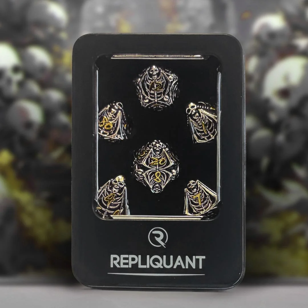 necromancier-chrome-jaune-repliquant-7-dés-Boite-metal.jpg