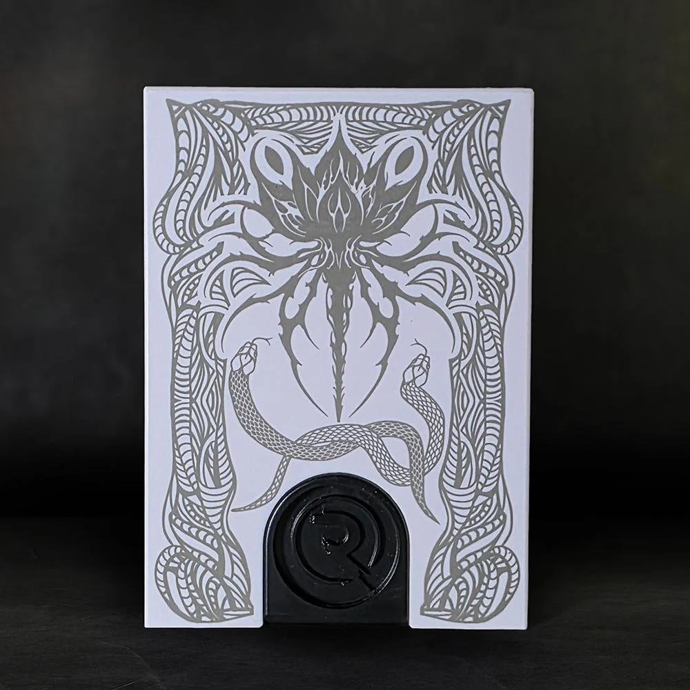 lilith-esquisse-blanc-repliquant-gravurer-tcg-rpg.jpg