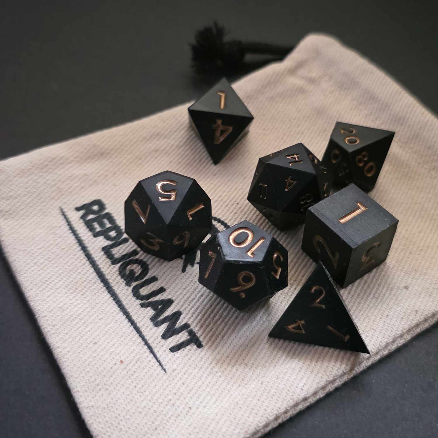 silicone-noir-or-repliquant-set-des-pochon-coton-rpg.jpg