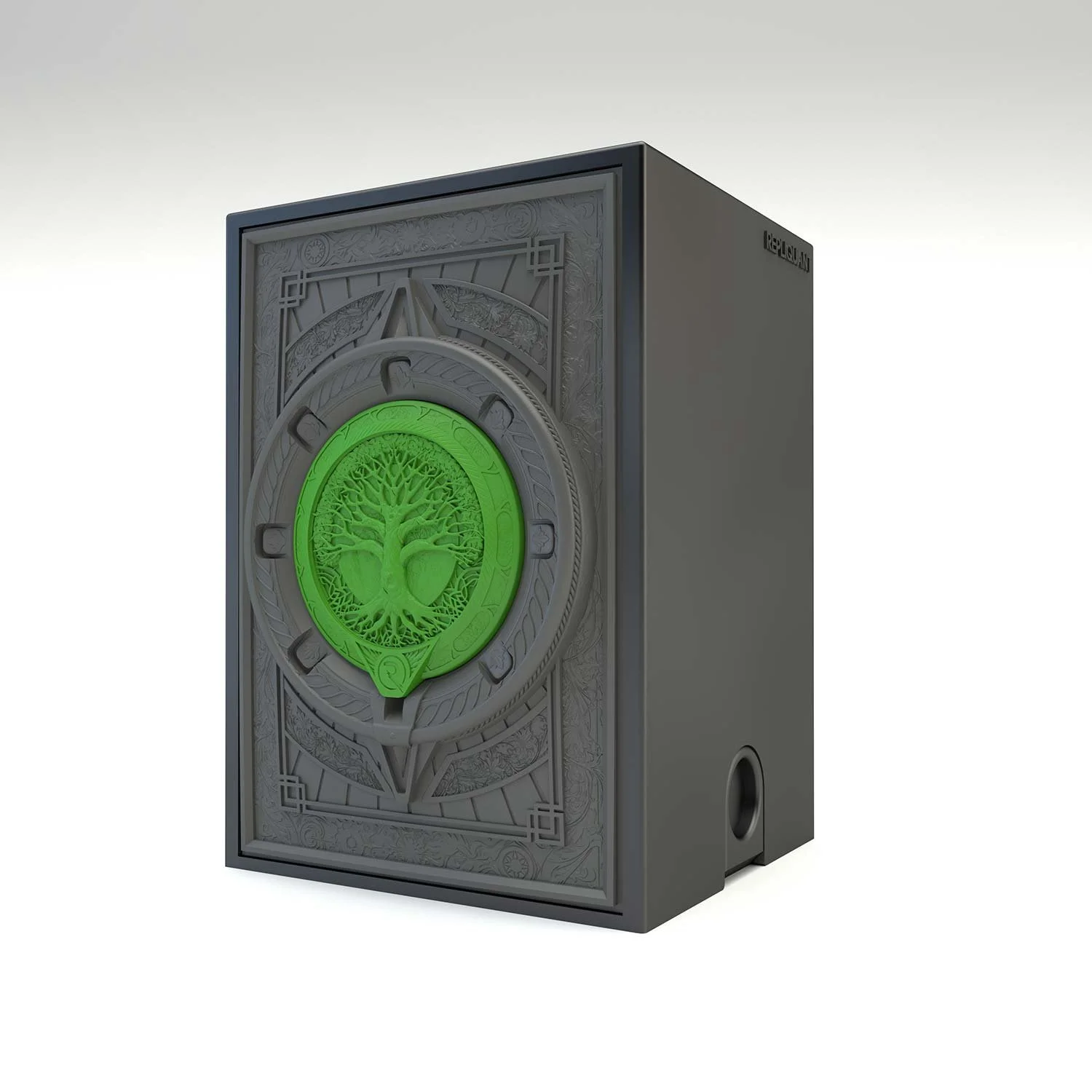 Deck box sculptée représentant yggdrasil. Idéal pour protéger et embellir un deck JCC, format 100+ ou 60+15. Vue de droite, boité fermée.