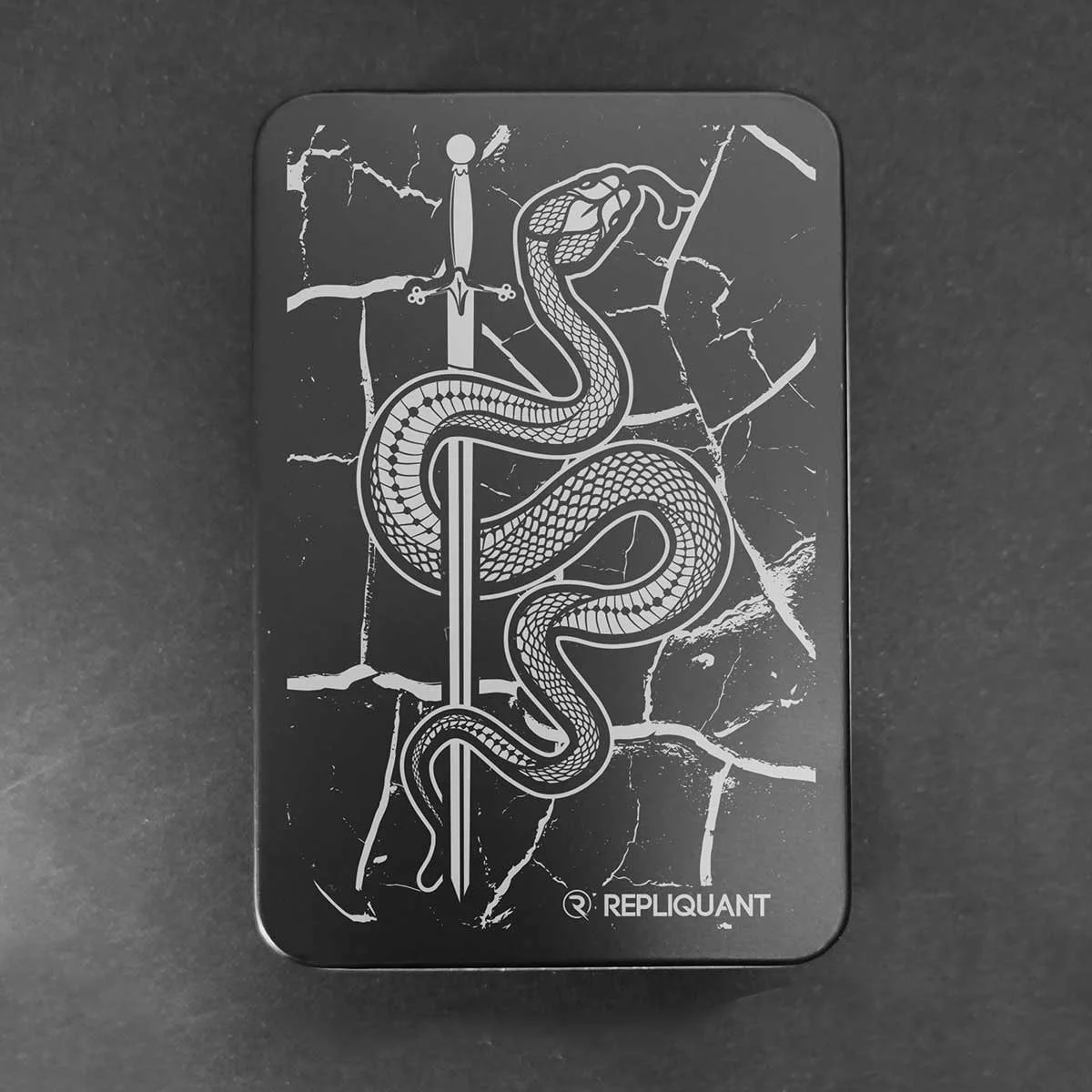 boite-dice-metallique-rectangulaire-jdr-serpent-rpg.jpg