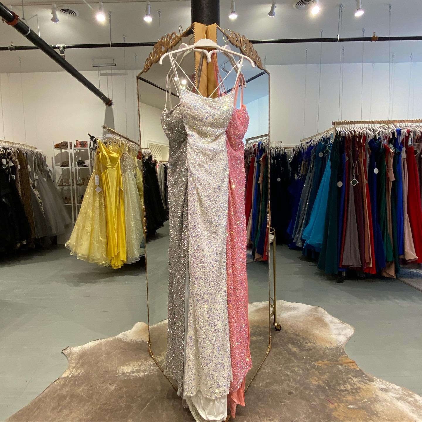ASHLEY just knows DRESSES!!!🤍🤍🤍 Everyone&rsquo;s FAVORITE!!! @ashleylauren .
.
.
.
#houseofkboutique #houseofk #dresses#gowns #prom #homecoming #gala #dress #style #fashion #sparkle #sequins #newalbany #indianaboutique #shoptlocal #wedding #bridal