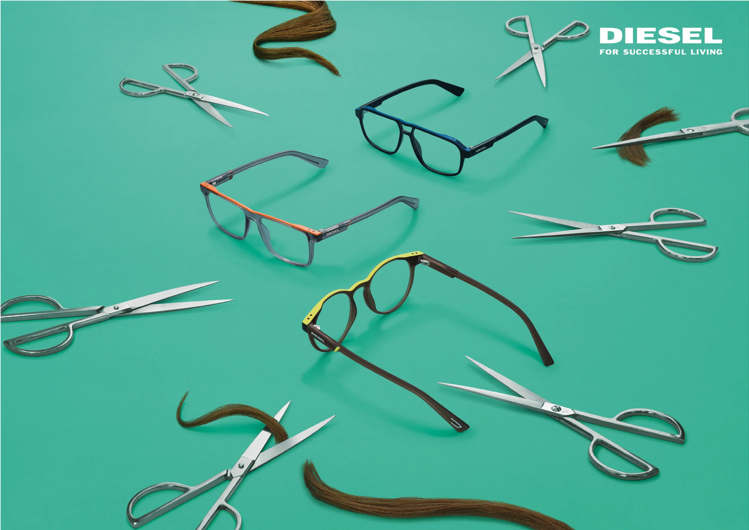DIESEL-EYEWEAR-SS19-DOUBLE-PAGE-STILL-OPTICAL.jpg