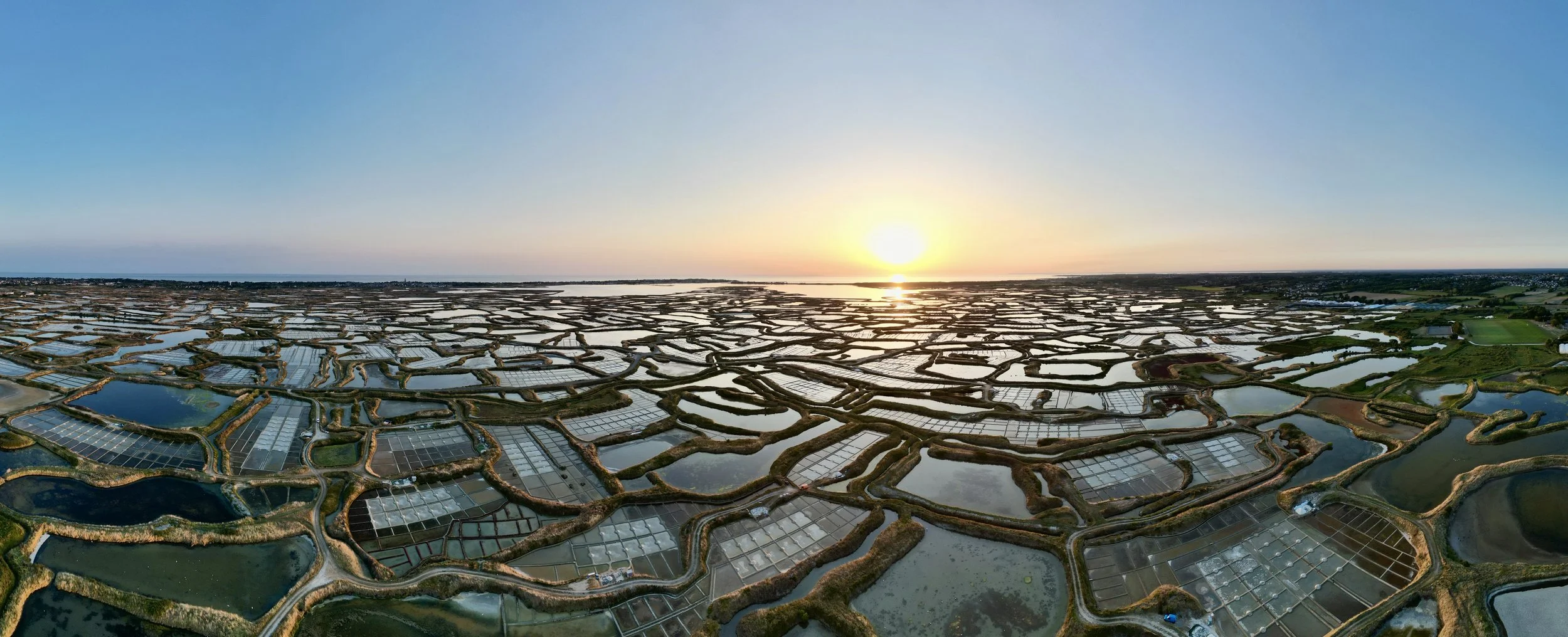 dji_fly_20250810_210630_322_1754854489606_pano.JPEG