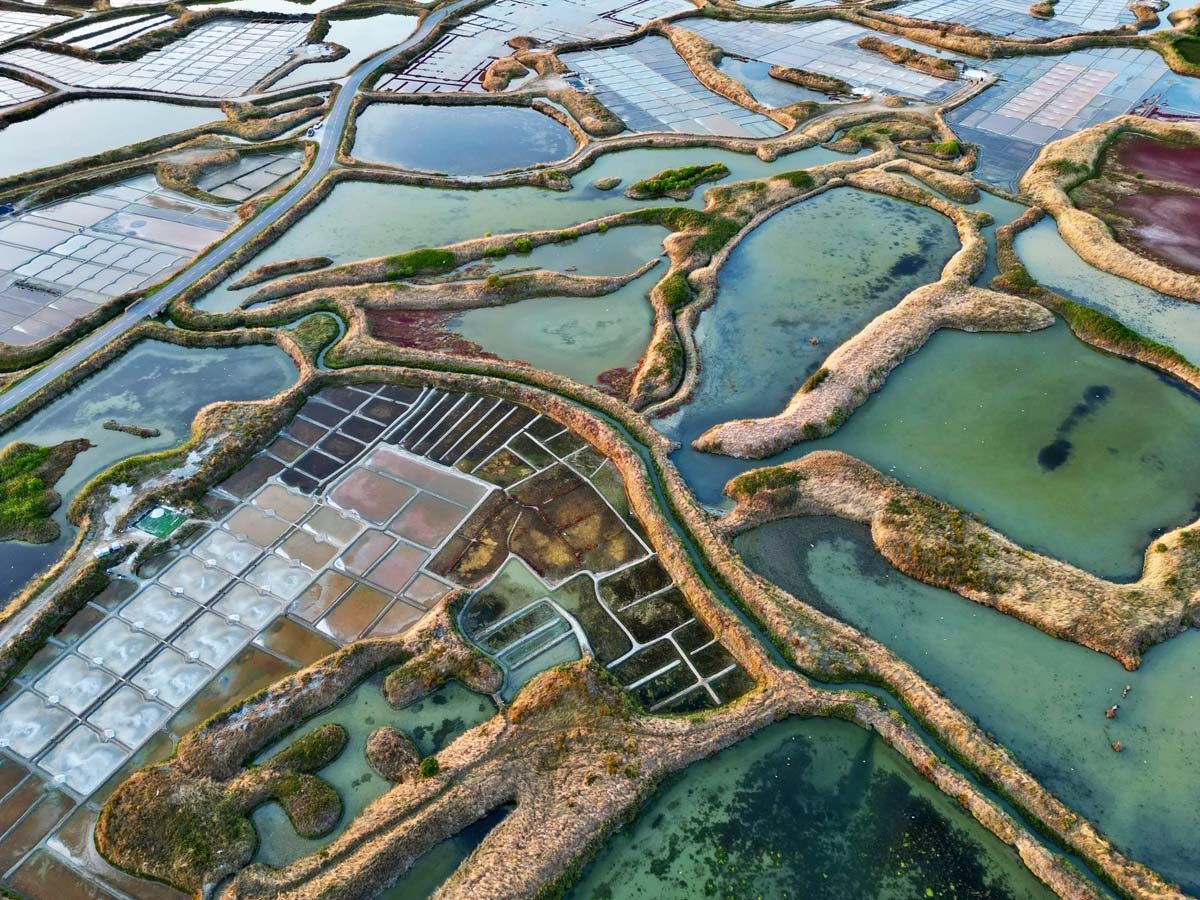vue aérienne des marais salants de guérande