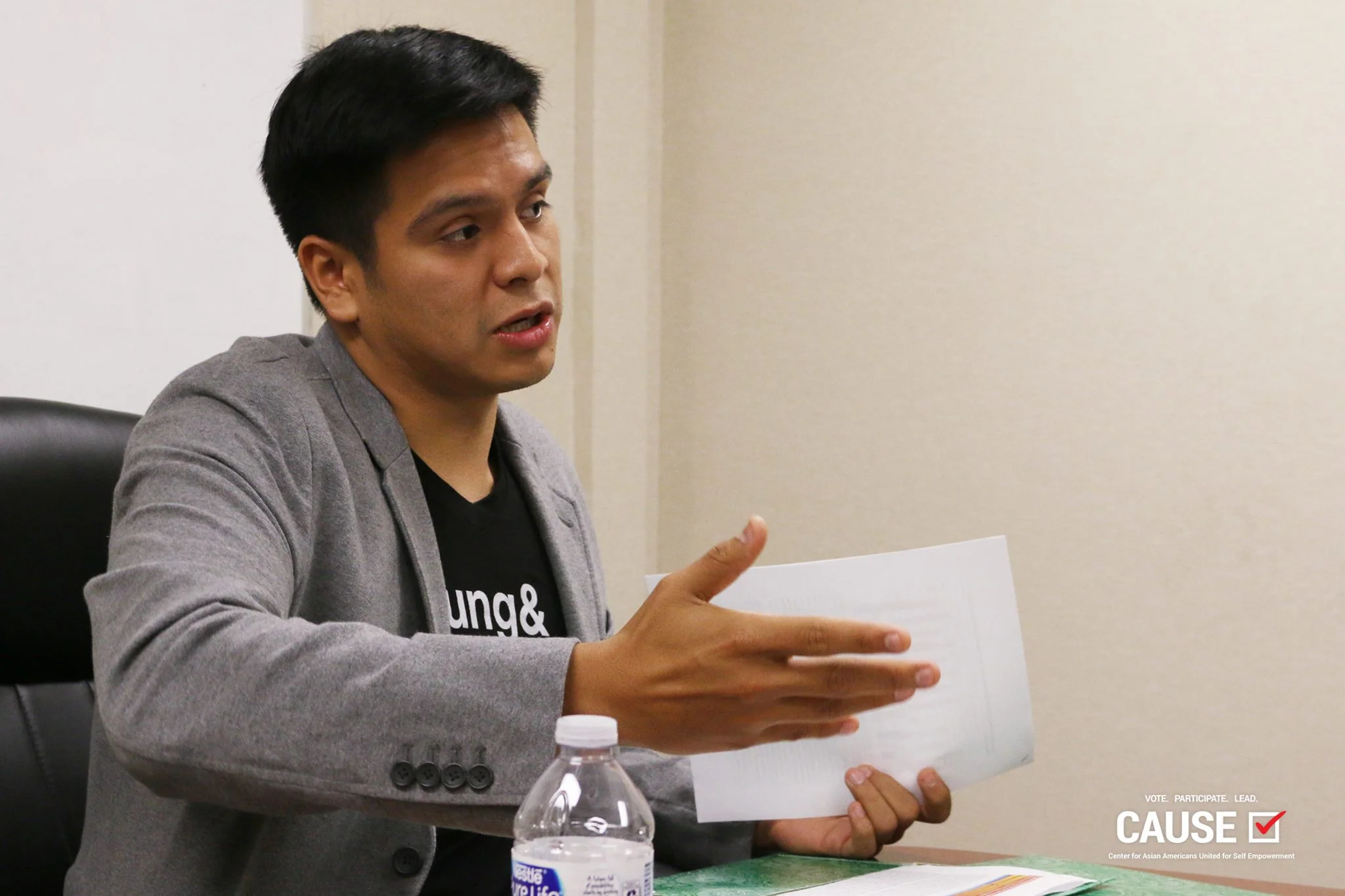Steven Mora speaking to 2017 VOICE Fellows