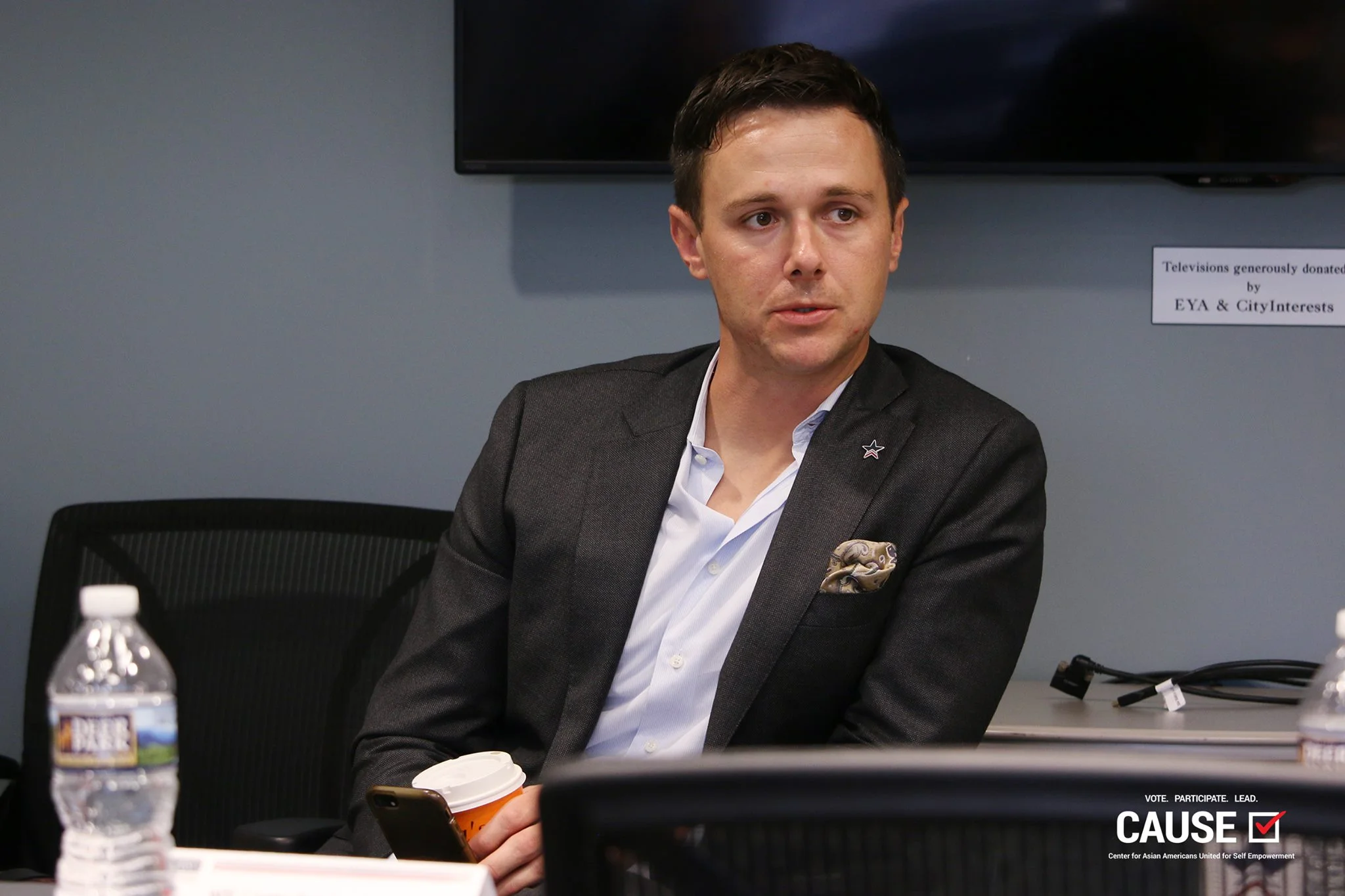 Justin Brown speaking to the 2017 Veterans Initiative fellows