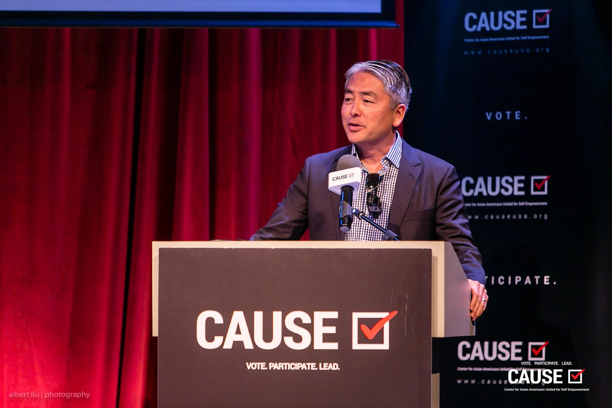 Al Muratsuchi speaking at the 2017 CAUSE Leadership Academy Graduation