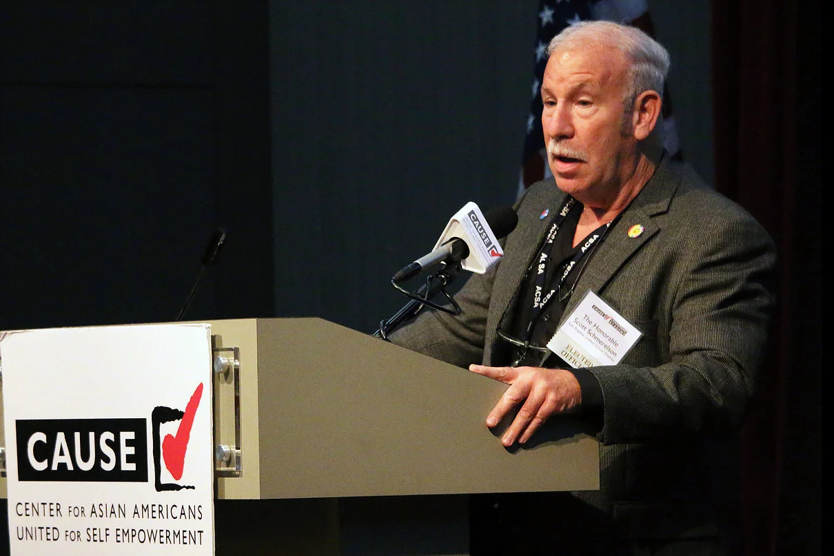Scott Schmerelson speaking at the 2016 CAUSE Leadership Academy Graduation