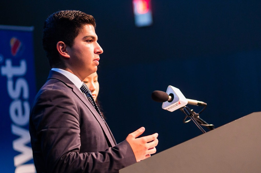 Edwin Saucedo speaking at the 2016 CAUSE Leadership Academy Graduation