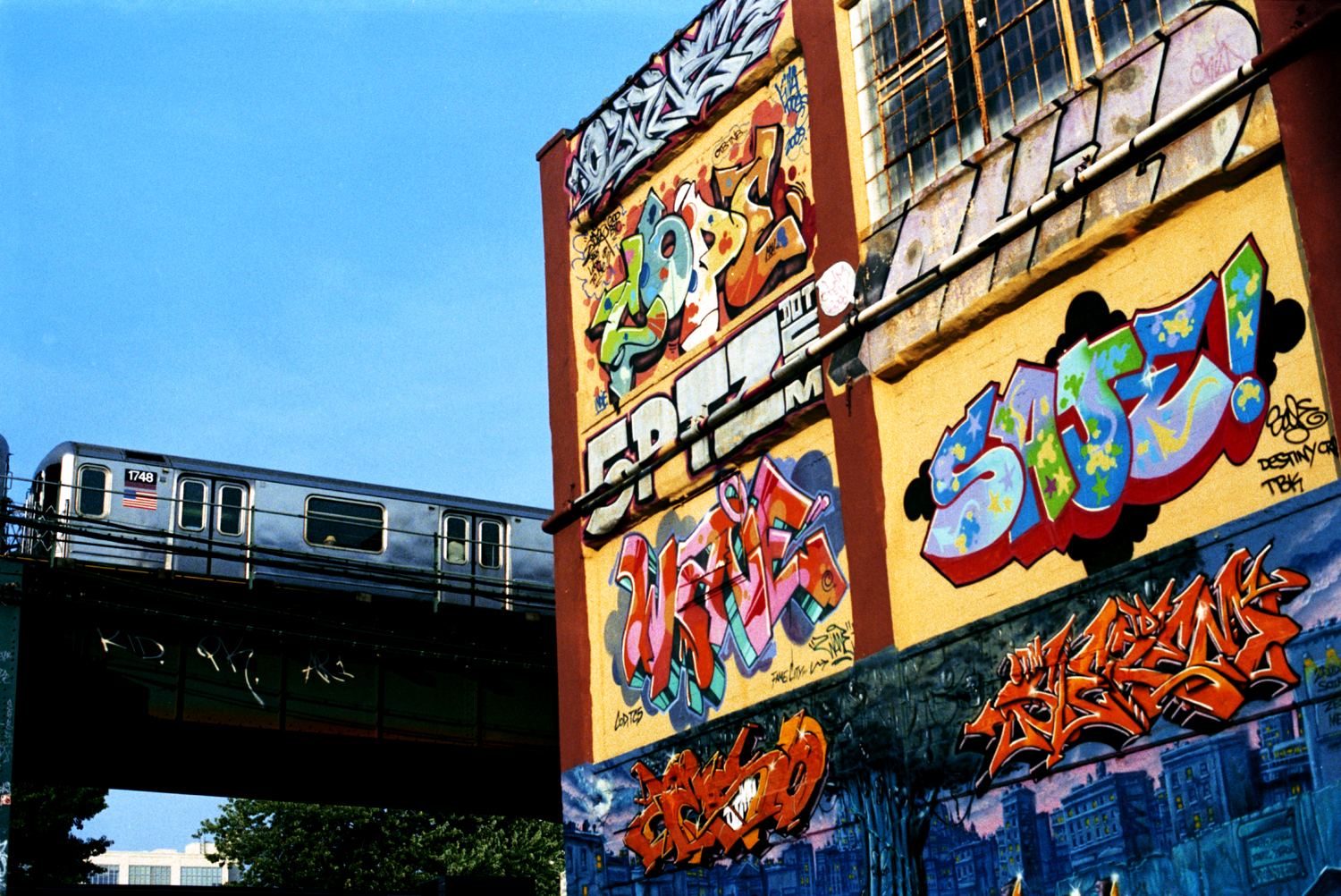 5 Pointz_Dakota_Santiago_01.jpg