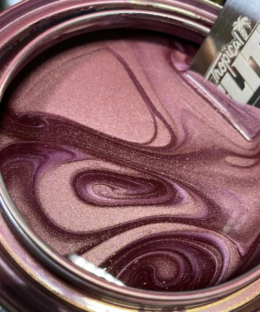 Tropical Glitz Paint Colors: Bringing Island Vibes to Your Walls