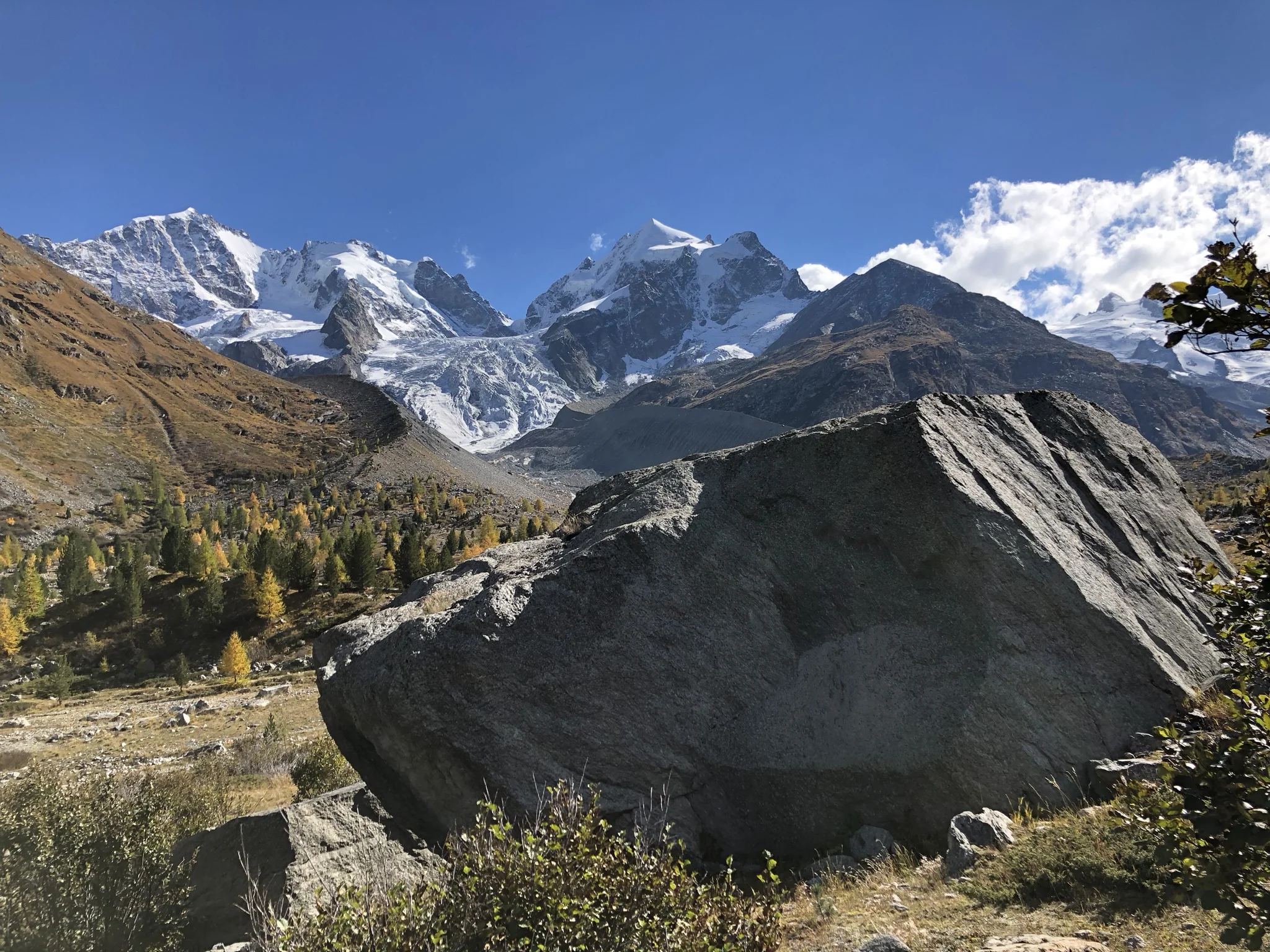 Val Roseg mit Blick auf Piz Bernina und Piz Roseg (Foto © Tom Pellny)