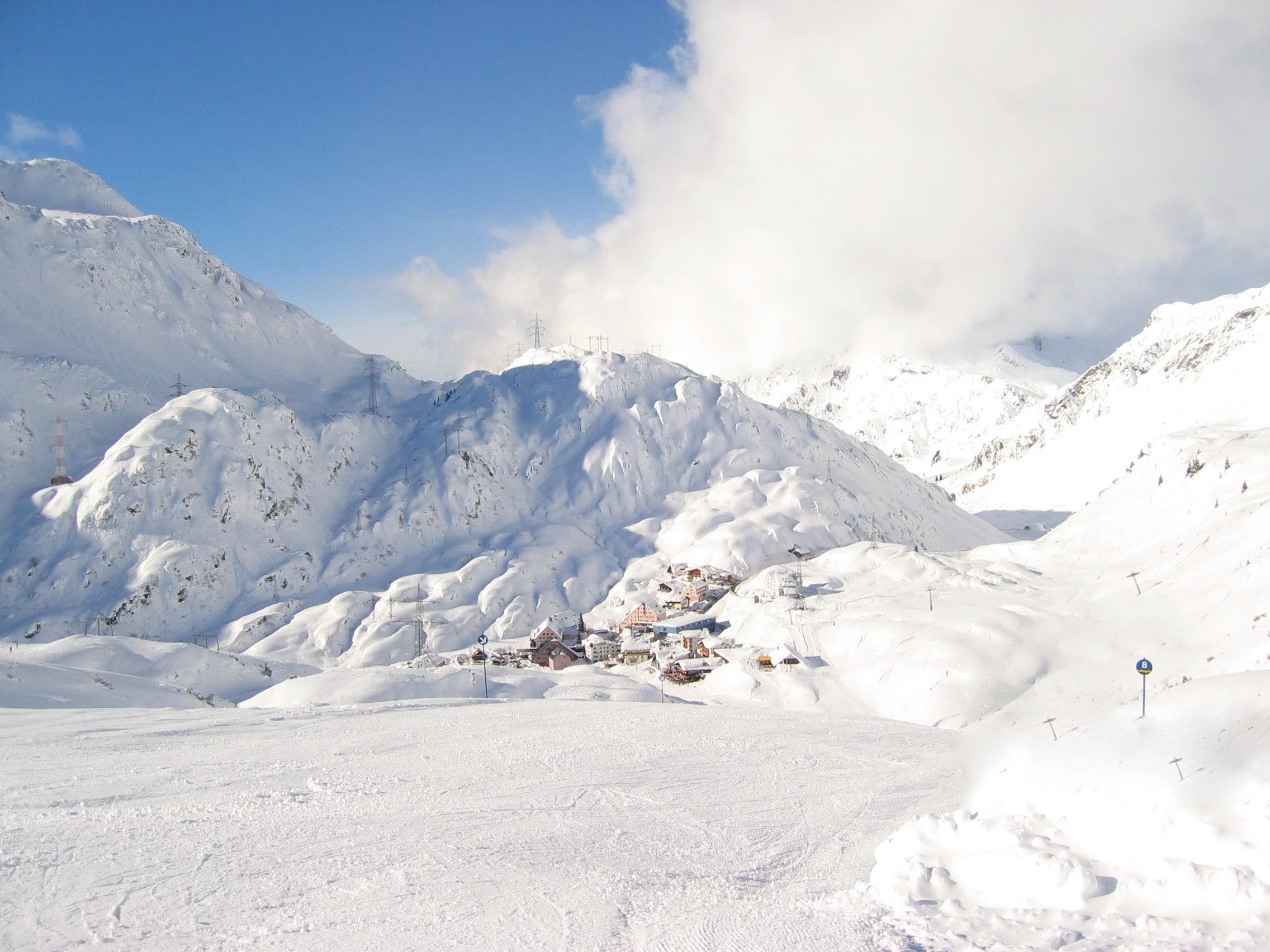 St. Christop am Arlberg (Foto by Jeff Barteaux on Unsplash)