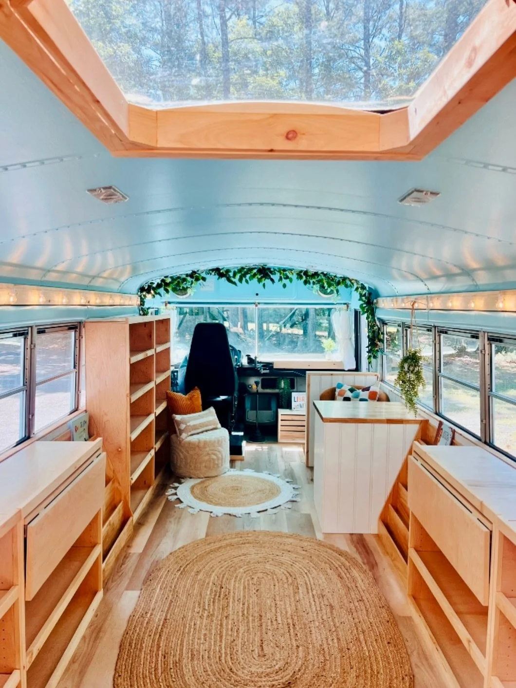 Say hello 👋 to &ldquo;BoB&rdquo; the School Bus Library 📚 A complete custom build of a mobile library for the International School of Charlottesville 

The International School of Charlottesville reached out to us at Tiny Haven about building them 