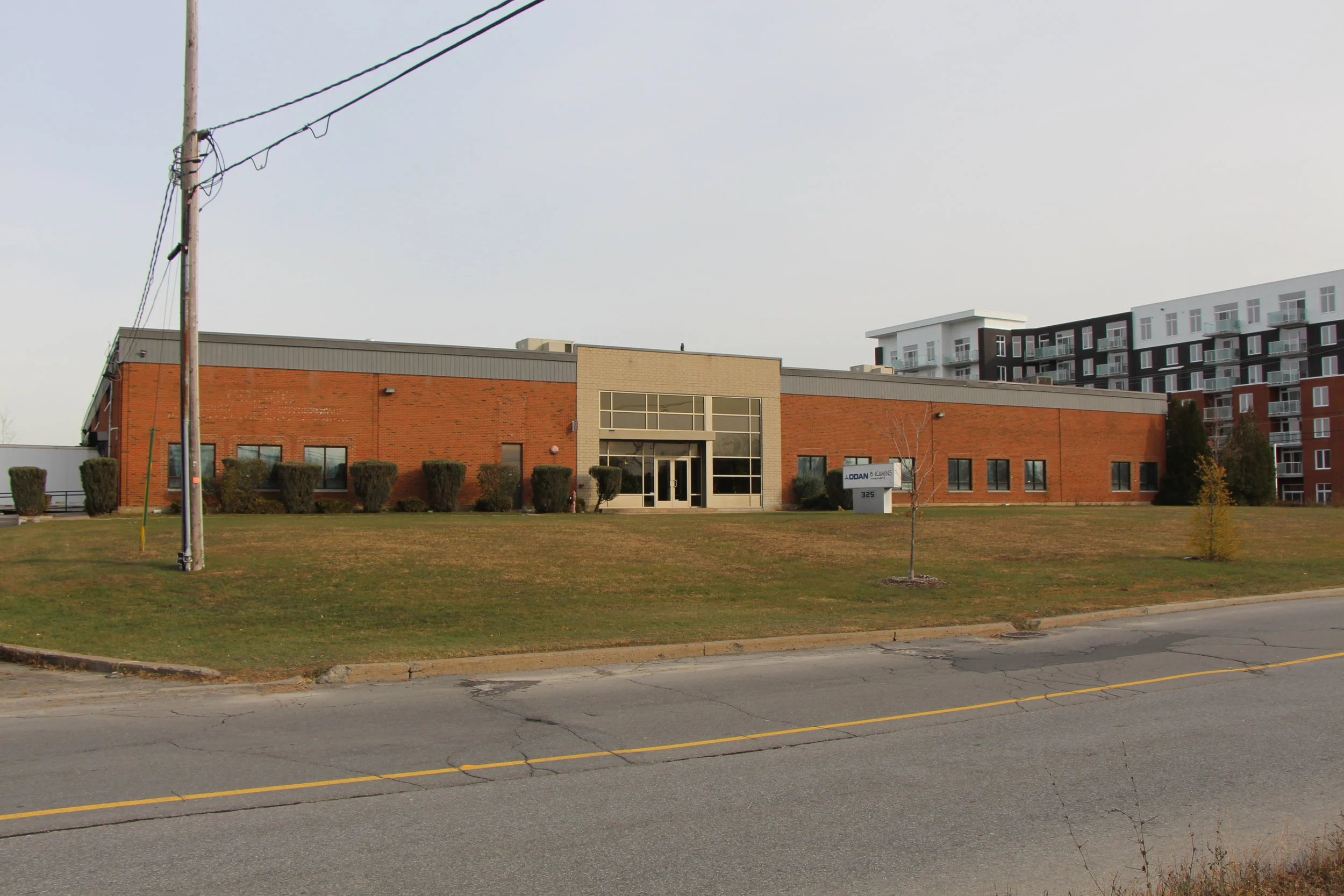 &nbsp;325 STILLVIEW, POINTE-CLAIRE&nbsp;&nbsp;&nbsp;&nbsp;&nbsp;&nbsp;