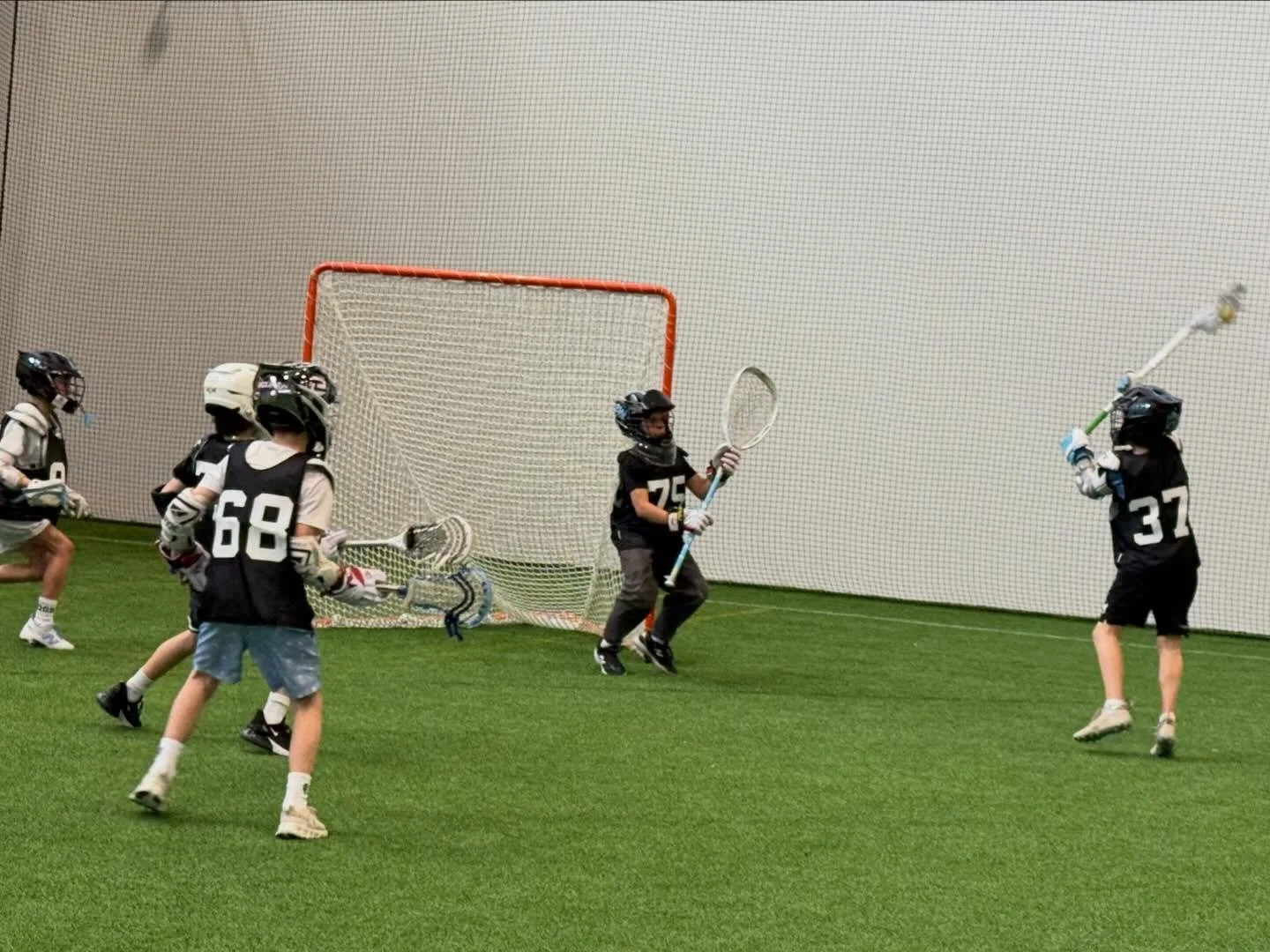 We kicked off our first tryout on Sunday with a great session. This weekend, we&rsquo;re heading outdoors&mdash;time to bring the intensity. Play hard&hellip; only two more sessions to go! 🥍💪🤩