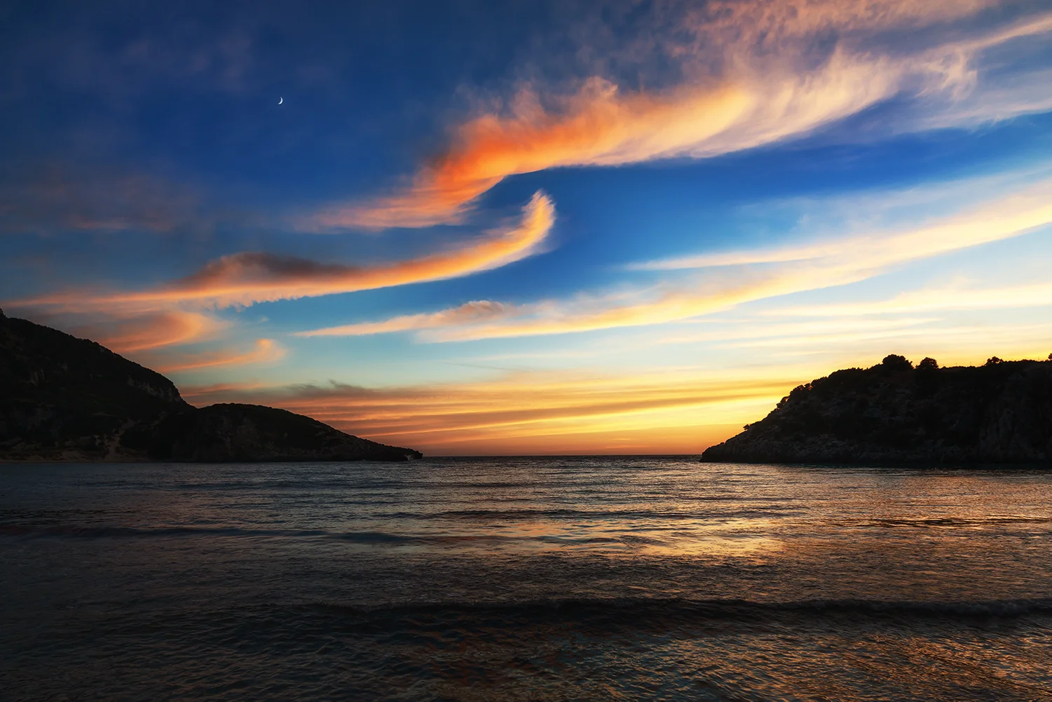 vch_sunset-moon.jpg