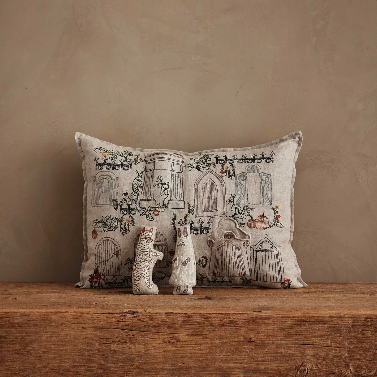 Coral & Tusk Graveyard Pocket Pillow 01.webp