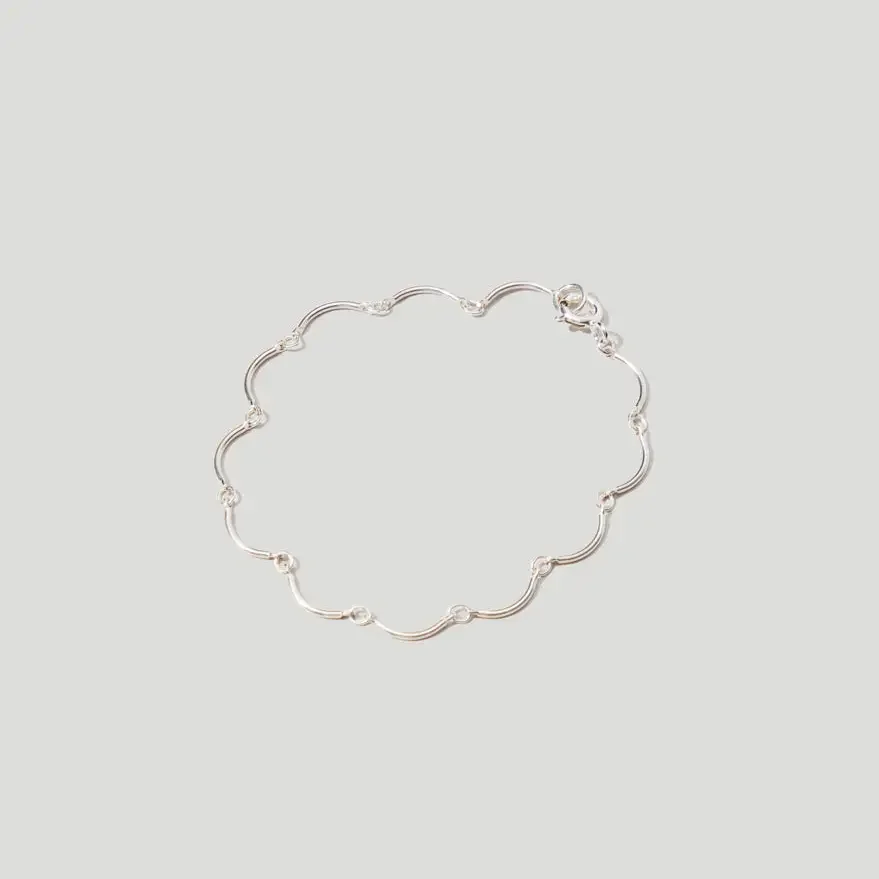 Scallop Bracelet Sterling Silver 01.webp