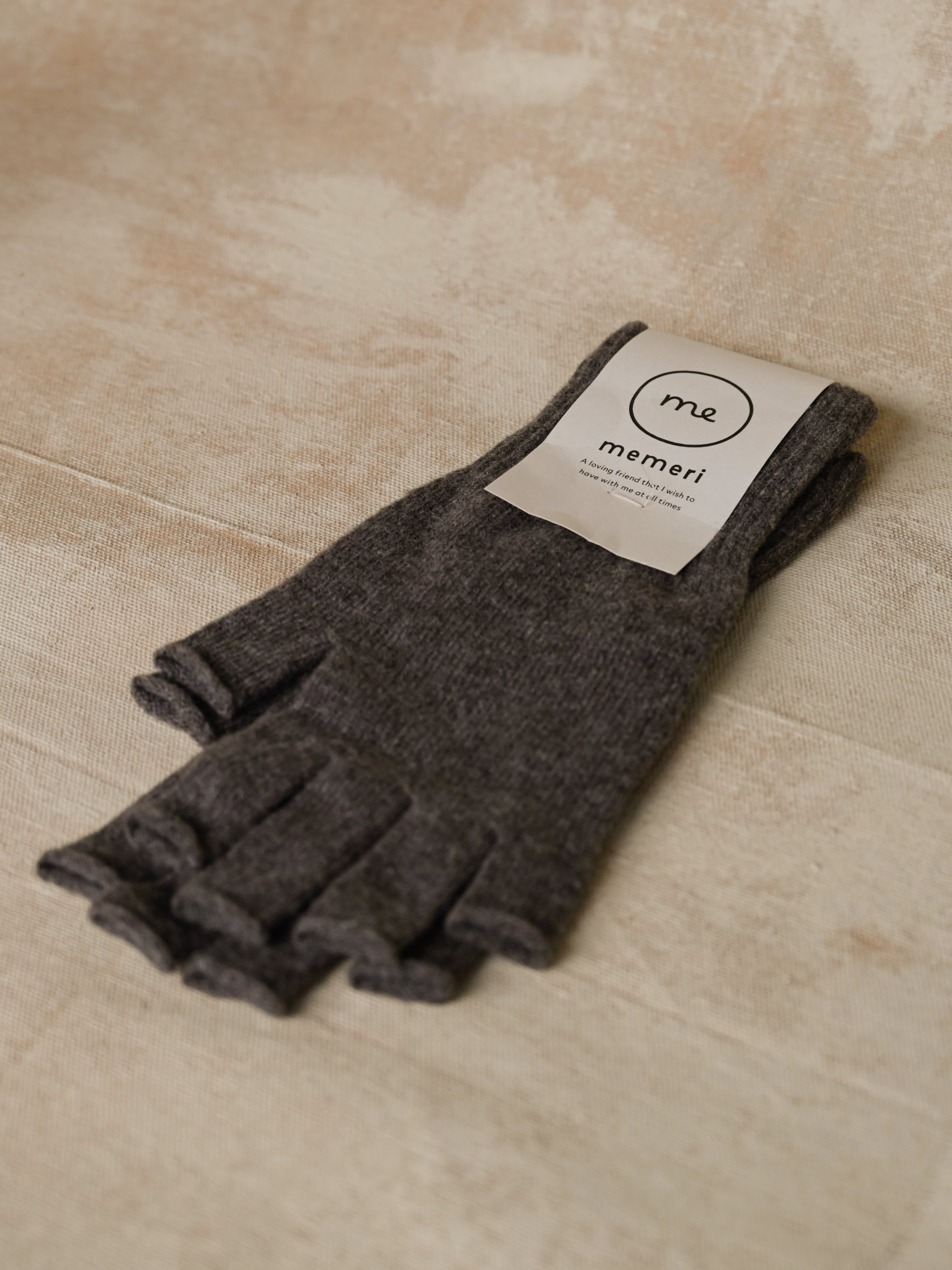 Nishiguchi Kutsushita - Fingerless Merino Wool Gloves Mocha Brown 1.jpg