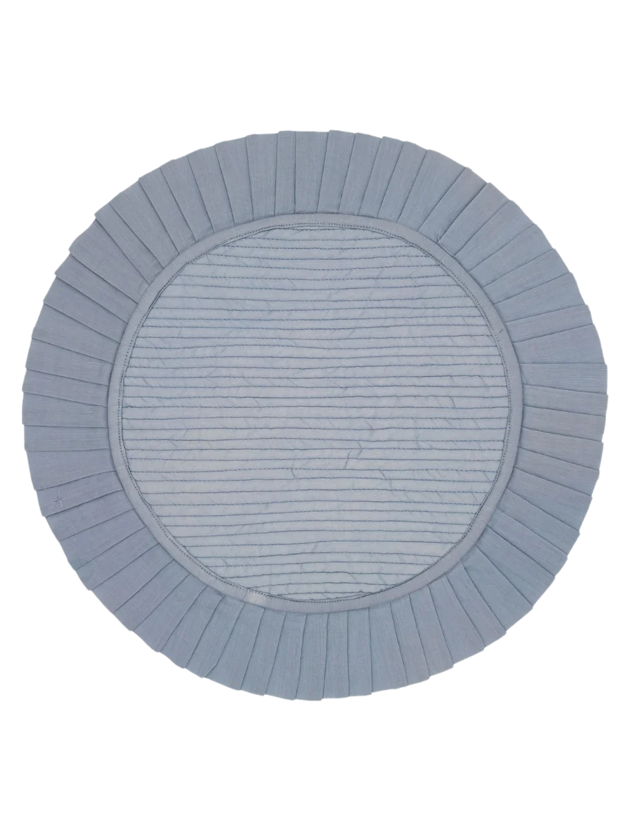 kdWeave Chambray Circle Placemat | Hand Quilted Cotton 01.webp