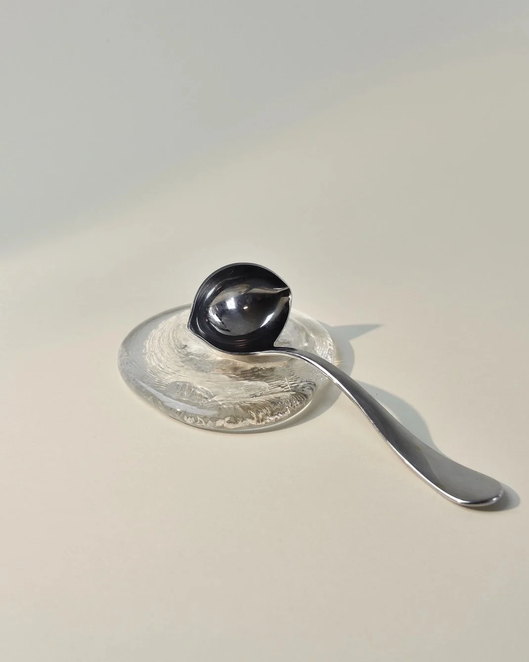 Romer Glass Spoon Rest 03.jpg