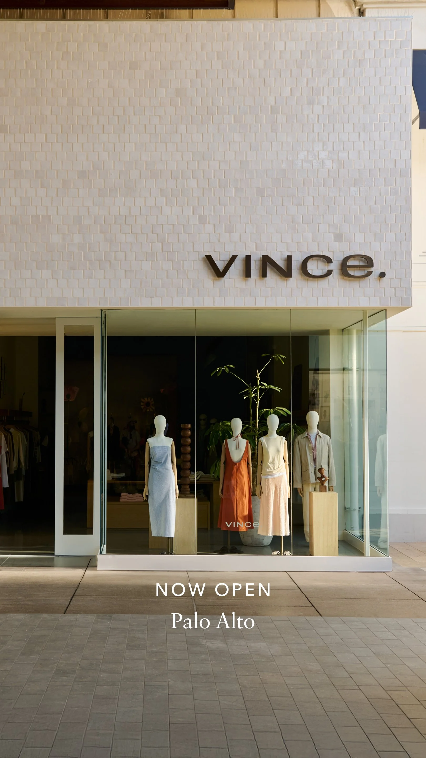 Vince_IGStory_04-29_PaloAltoCléTile_Reopening_1.jpg