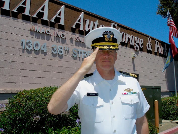 navy-discount-militarycarstorage.jpg