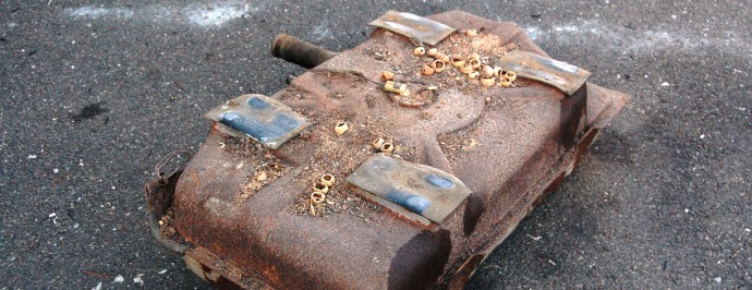 0_RustyGasTank-690x266.jpg