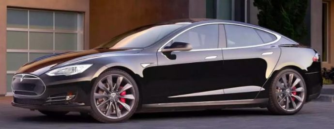 09-12-17-aaaa-blog-tesla-690x266.jpg