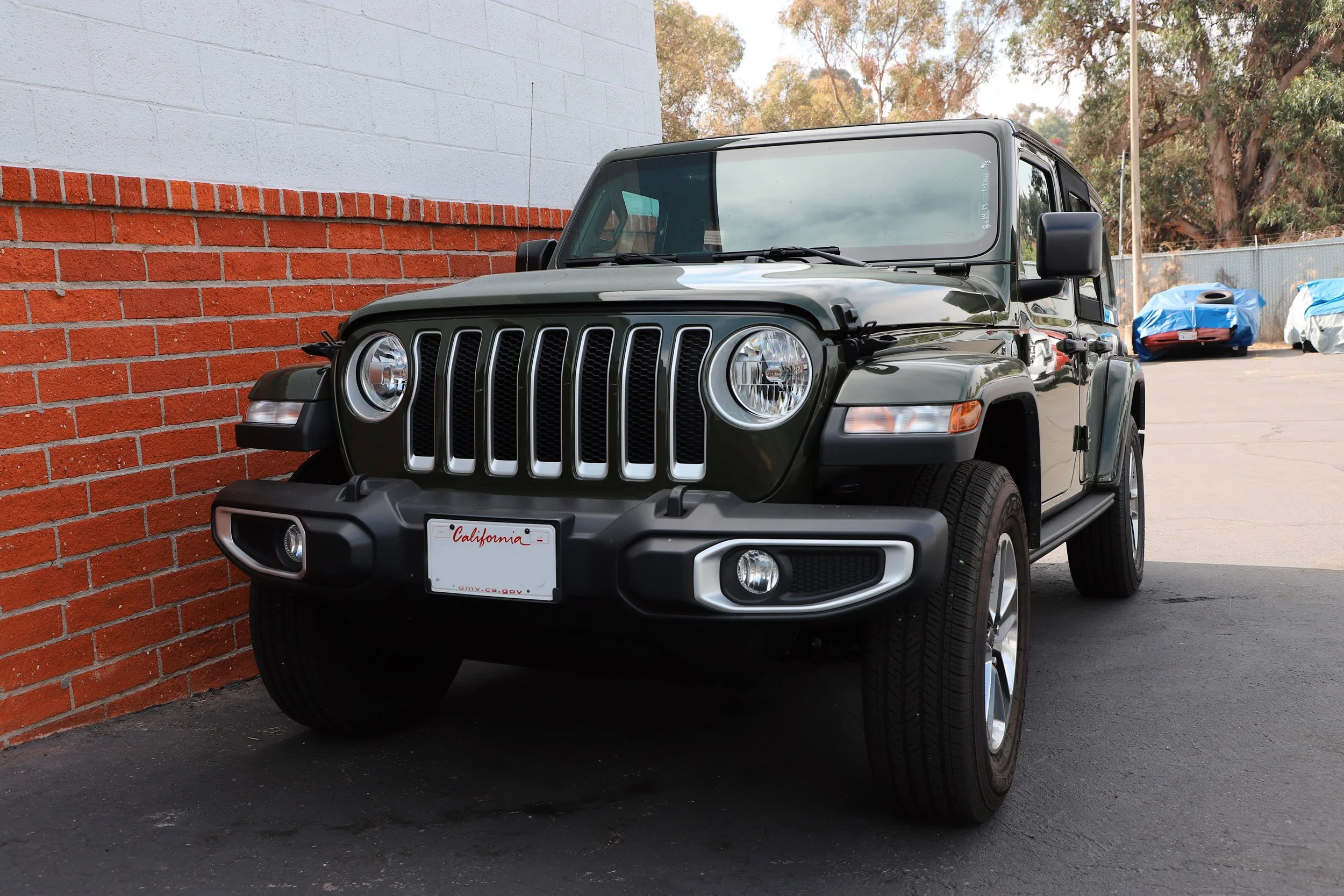 Military POV Storage vs. Private Vehicle Storage: What’s the Difference?