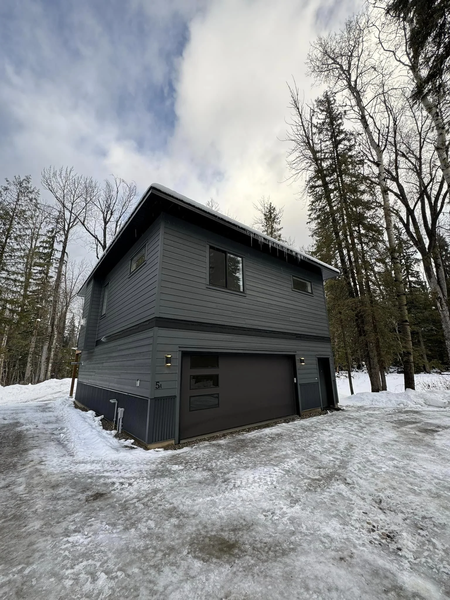 Carriage house front.jpeg