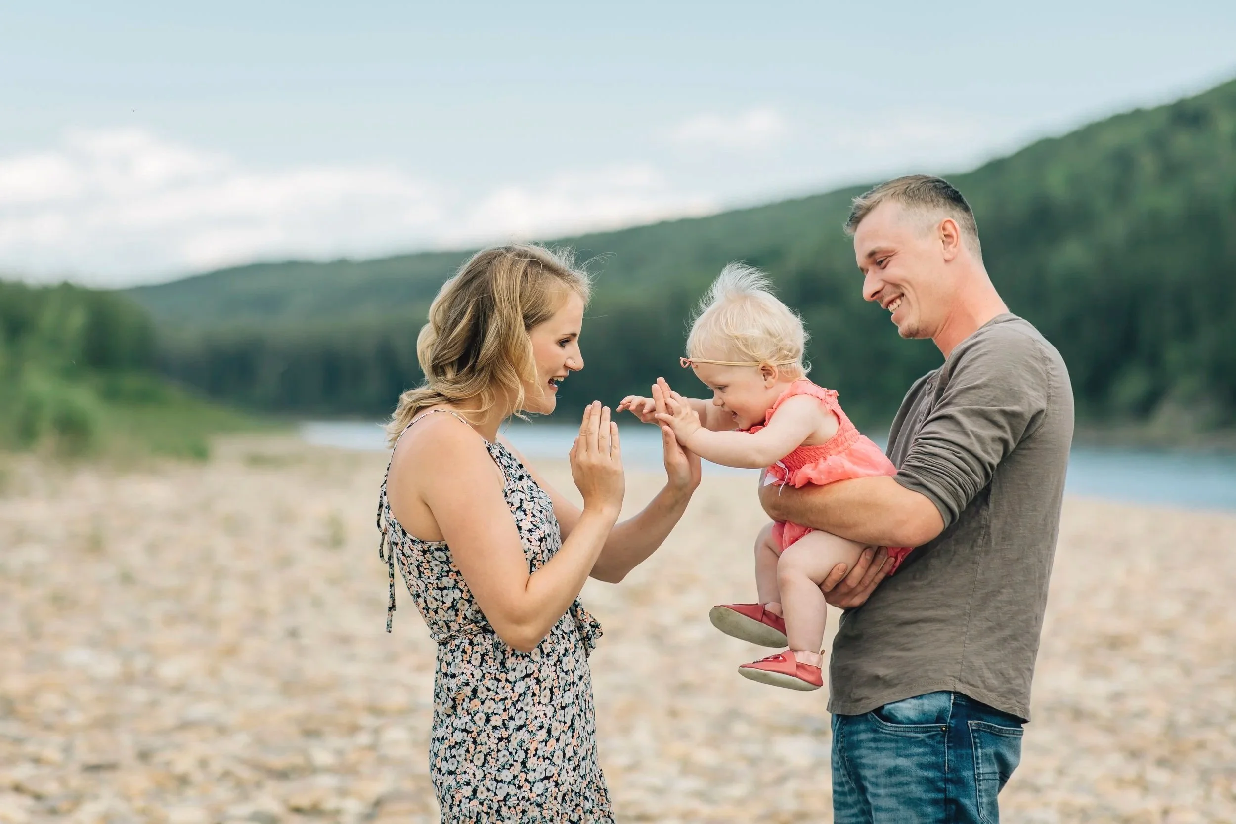"Absolutely stunning photos! Yelena was amazing to work with and helped guide us in poses to help create some lifetime memories"   -Morgan & Daniel